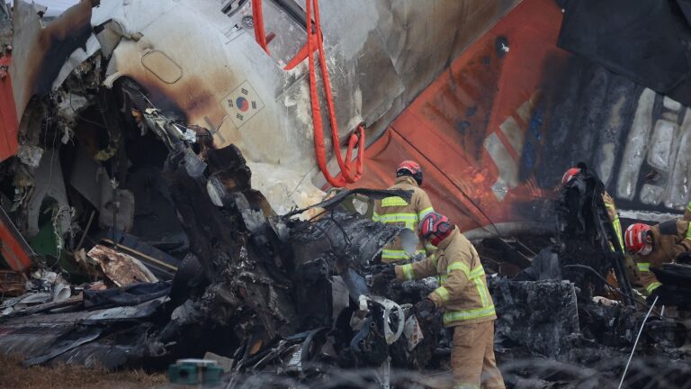 south-korea-jet-crash-3-rt-jm-241230_1735567240243_hpMain_2_16x9.jpg