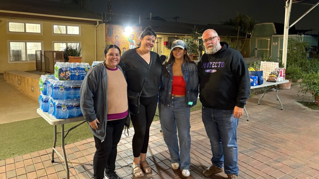 latinos-la-wildfires-1-ht-jm-250112_1736694292986_hpMain_16x9.jpg