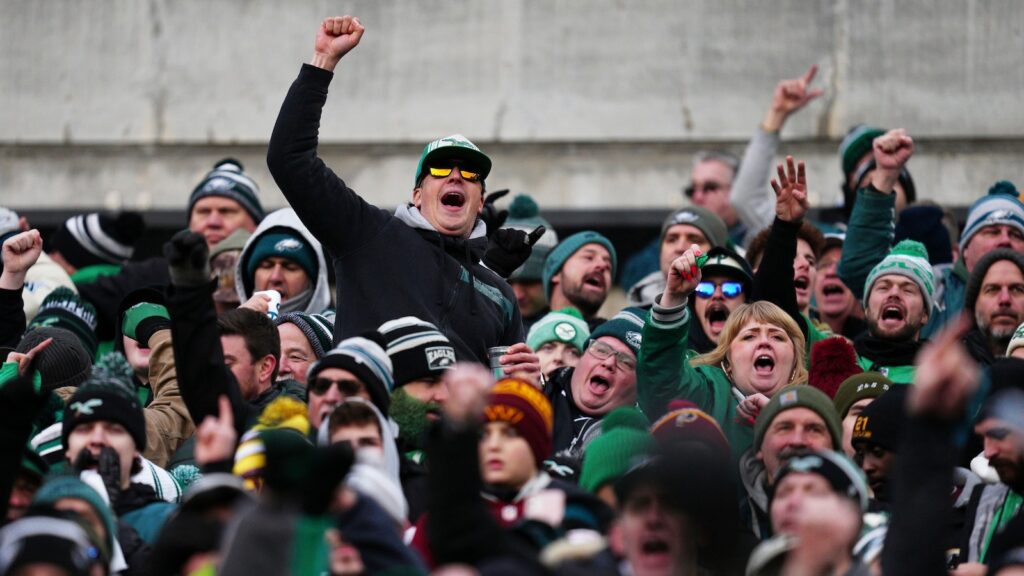 philadelphia-eagles-fans_1738148954682_hpMain_16x9.jpg