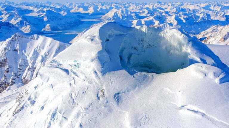 mount-spurr-02-ht-jt-250214_1739551834038_hpMain_16x9.jpg