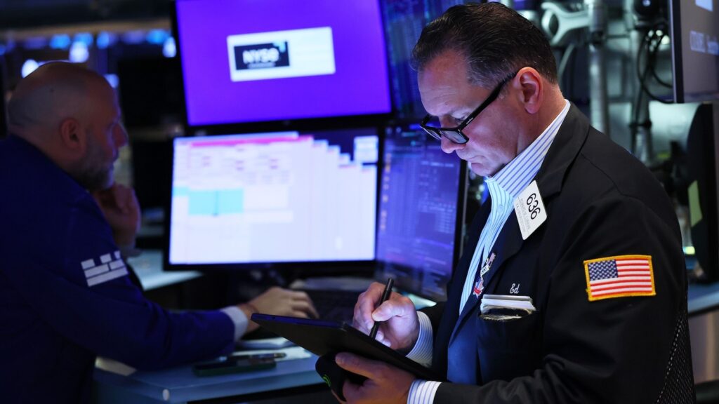 stock-market-02-gty-jef-250423_1745410380002_hpMain_16x9.jpg