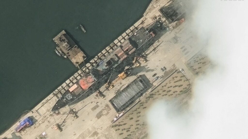 NOrth-KOrea-warship-accident-DB-250522_1747898479318_hpMain_16x9.jpg