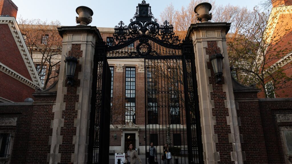 dei3-harvard-gty-bh-250424_1745514460452_hpMain_2_16x9.jpg