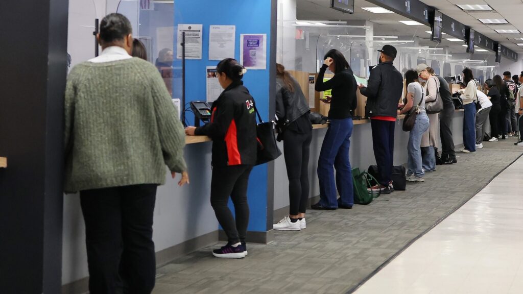 dmv-01-gty-jef-250505_1746470820176_hpMain_16x9.jpg