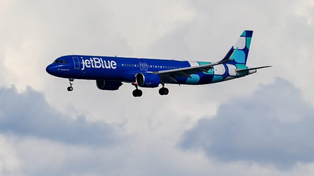 jetblue-01-gty-jef-250212_1739374347957_hpMain_16x9.jpg
