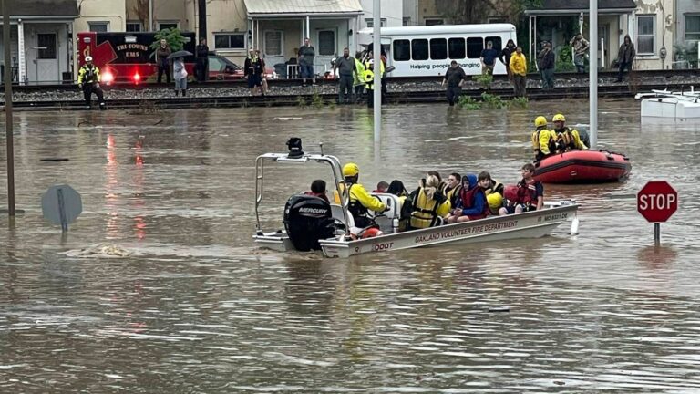 maryland-flooding-04-ap-jt-250513_1747174510334_hpMain_16x9.jpg