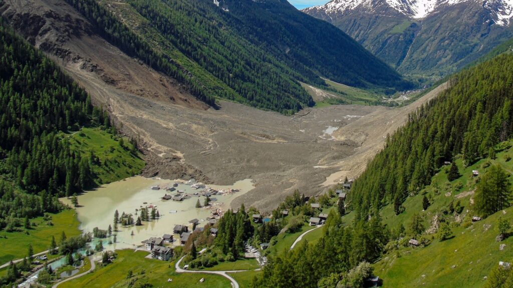 switzerland-mudslide-gty-jt-250529_1748533728029_hpMain_16x9.jpg