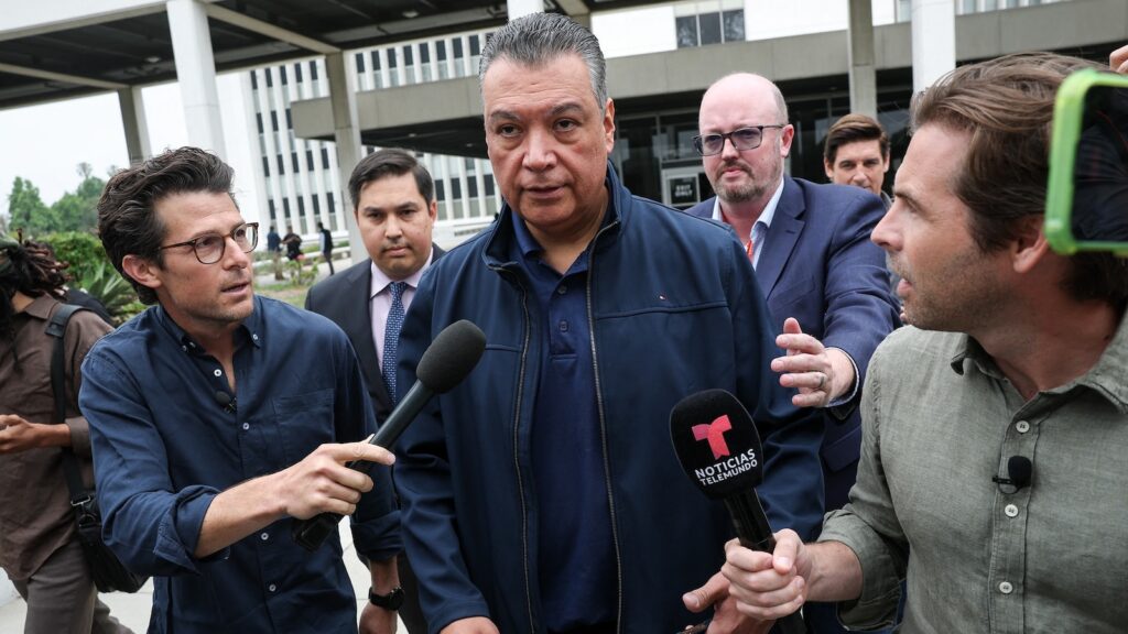 alex-padilla-7-gty-gmh-250612_1749756843893_hpMain_16x9.jpg