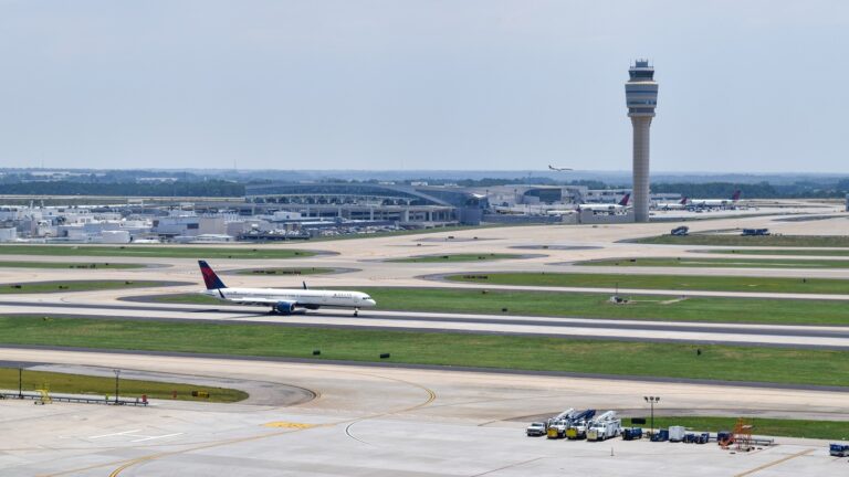 atlanta-airport-01-gty-jt-250628_1751120400530_hpMain_16x9.jpg