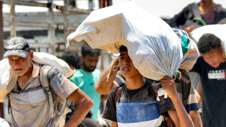 gaza-food-gty-jt-250610_1749564929937_hpMain_16x9.jpg
