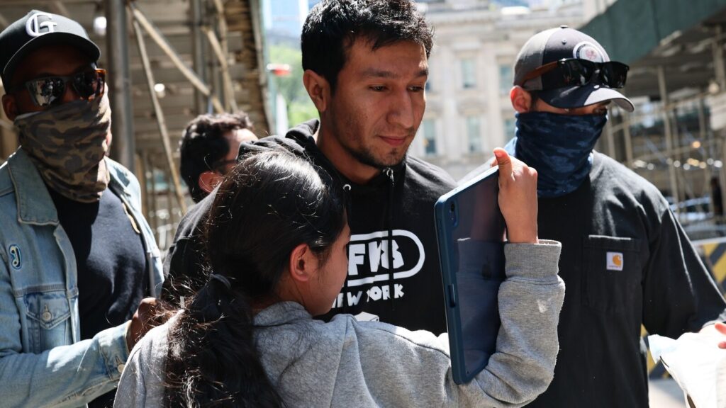 ice-detainees-7-gty-gmh-250605_1749131656539_hpMain_16x9.jpg