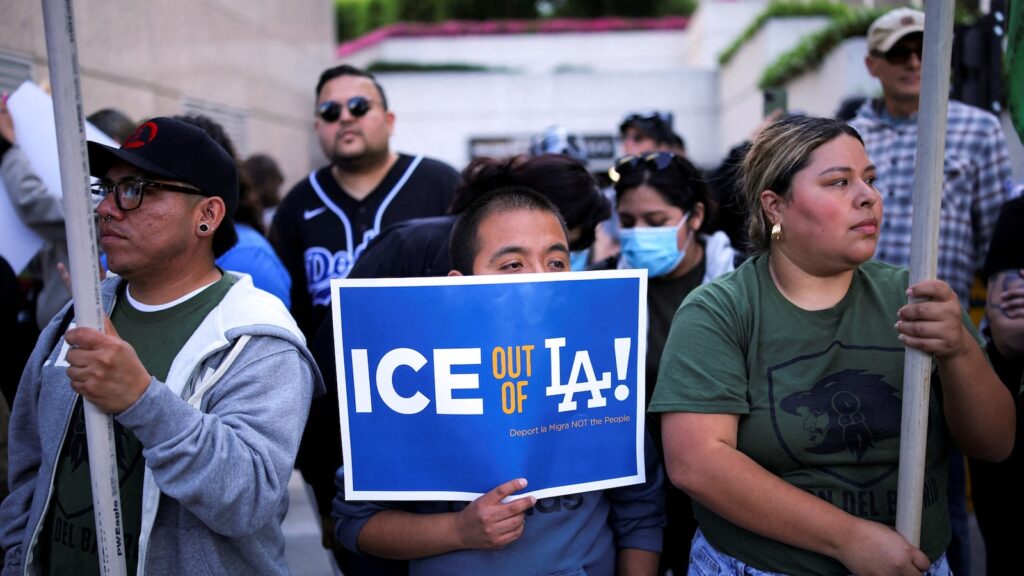 ice-protest-la-rt-jt-250607_1749318968750_hpMain_16x9.jpg