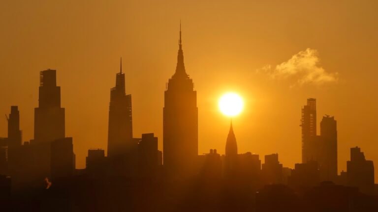 new-york-heat-gty-jt-250621_1750538619667_hpMain_16x9.jpg