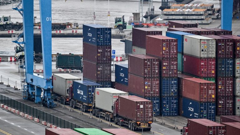 shipping-containers-gty-jef-250530_1748623247579_hpMain_2_16x9.jpg