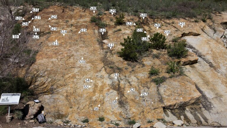 dinosaur-ridge-01-ht-jef-250716_1752670798278_hpMain_16x9.jpg
