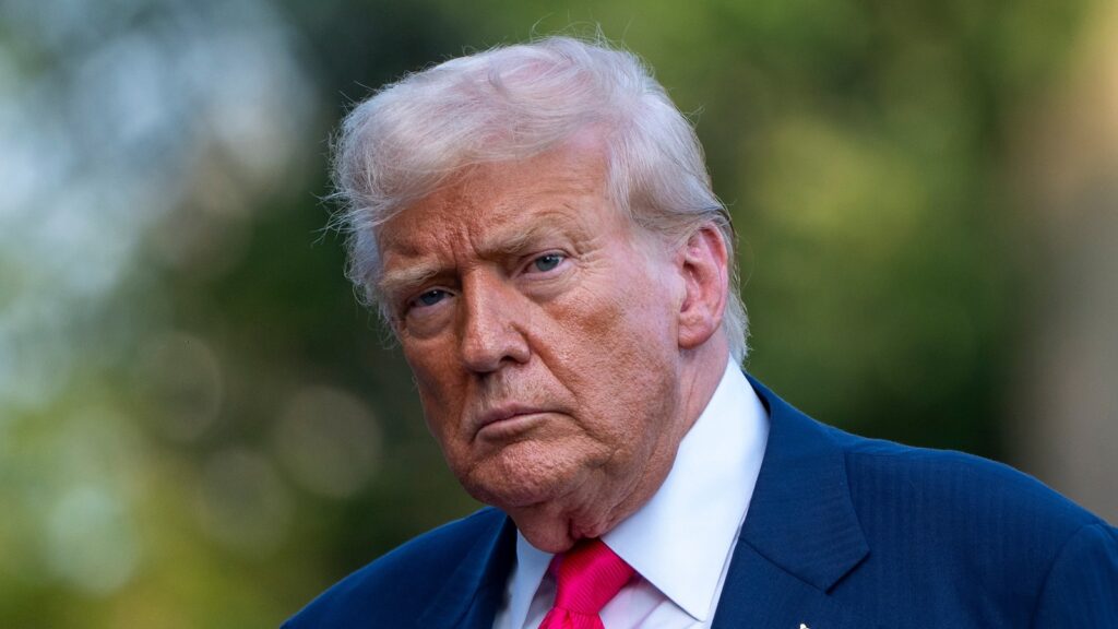 donald-trump-ap-jef-250722_1753188765110_hpMain_16x9.jpg