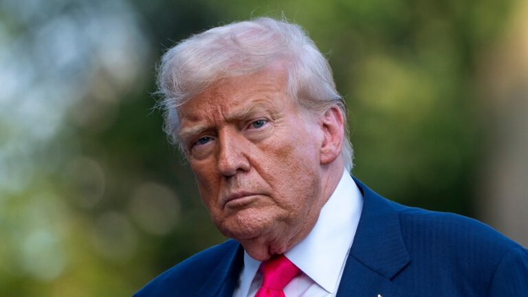 donald-trump-ap-jef-250722_1753188765110_hpMain_16x9.jpg