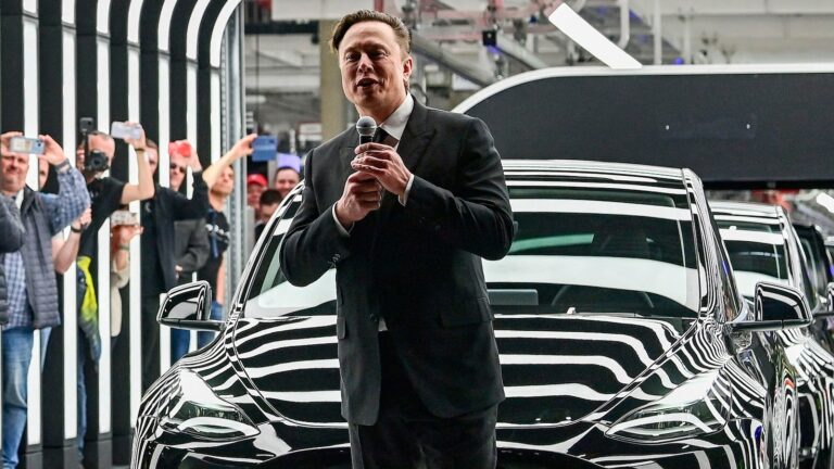 elon-musk-gty-gmh-250725_1753464244586_hpMain_16x9.jpg
