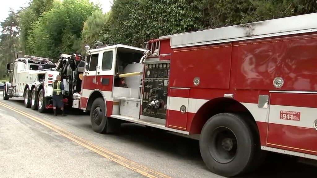 firetruck-ht-jt-250718_1752850686132_hpMain_16x9.jpg