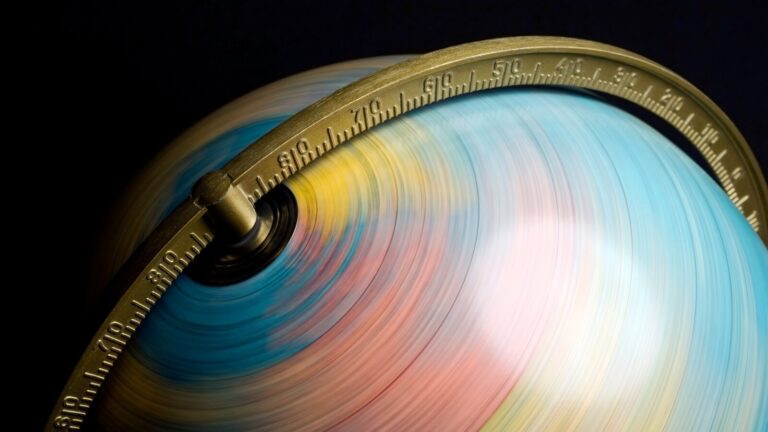 globe-spinning-gty-jt-250722_1753198488164_hpMain_16x9.jpg
