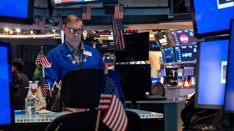 new-york-stock-exchange-gty-jef-250714_1752498719259_hpMain_16x9.jpg
