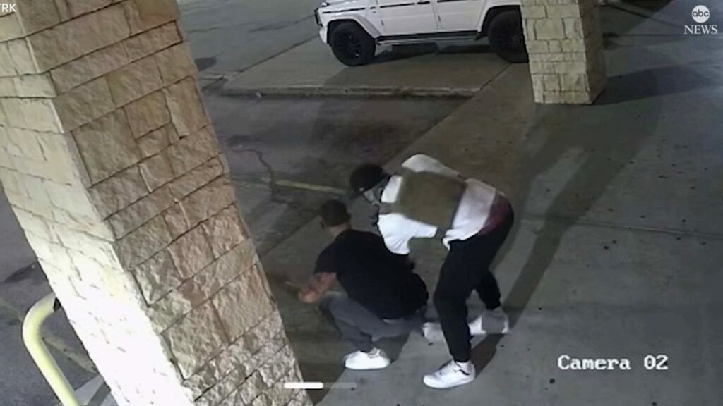 robbery-ht-jt-250701_1751391817873_hpMain_16x9.jpg