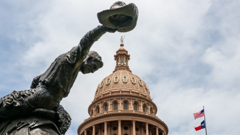 texas-1-gty-er-250725_1753472128087_hpMain_16x9.jpg