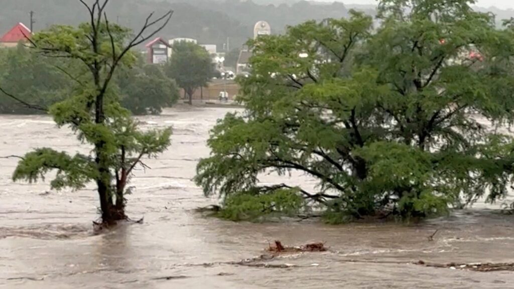 texas-flood-rt-jt-250712_1752353691779_hpMain_16x9.jpg