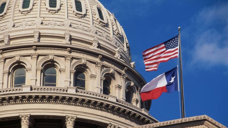 texas-gty-er-210527_1622162705701_hpMain_3_16x9.jpg