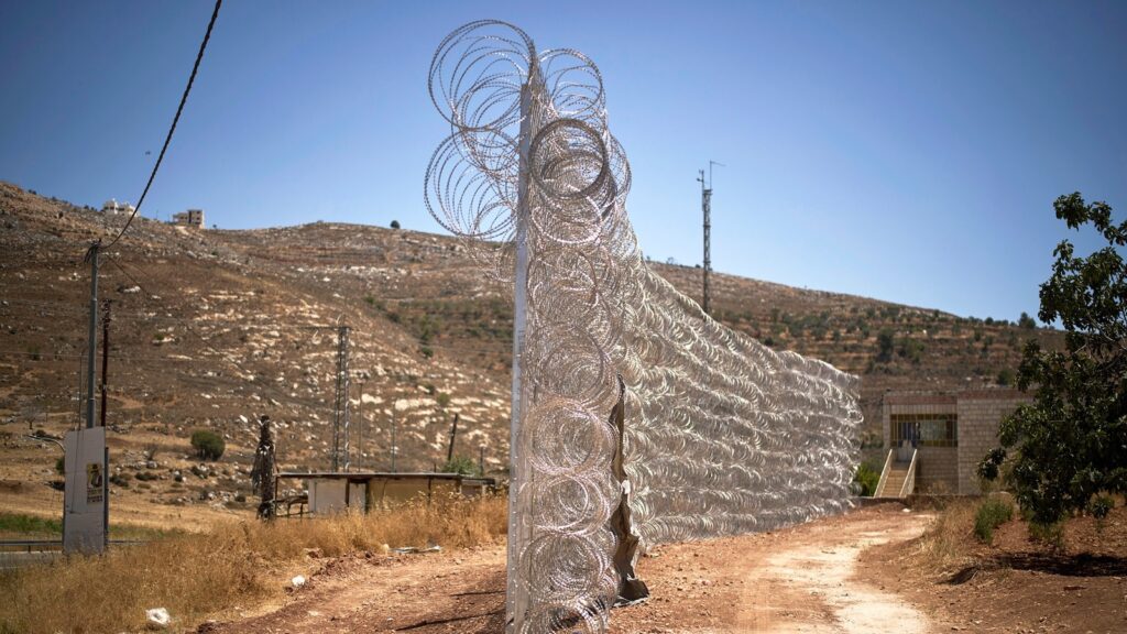 west-bank-fence-ap-jt-250712_1752329790339_hpMain_16x9.jpg