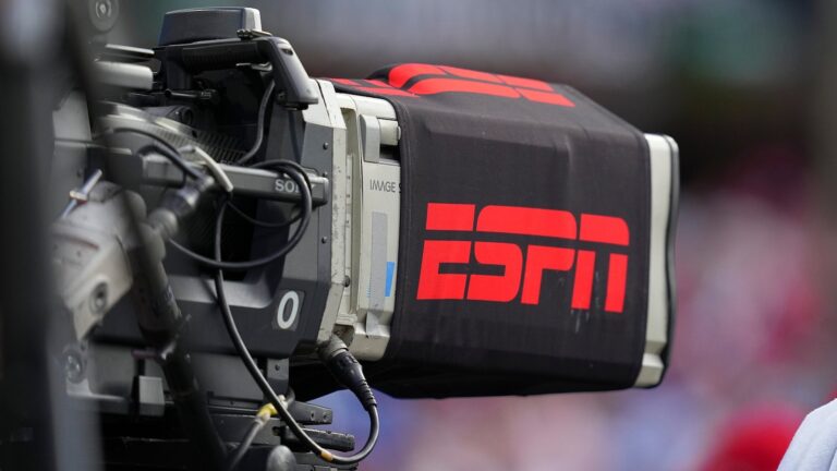 GettyImages-2228641198_1754436450127_hpMain_16x9.jpg
