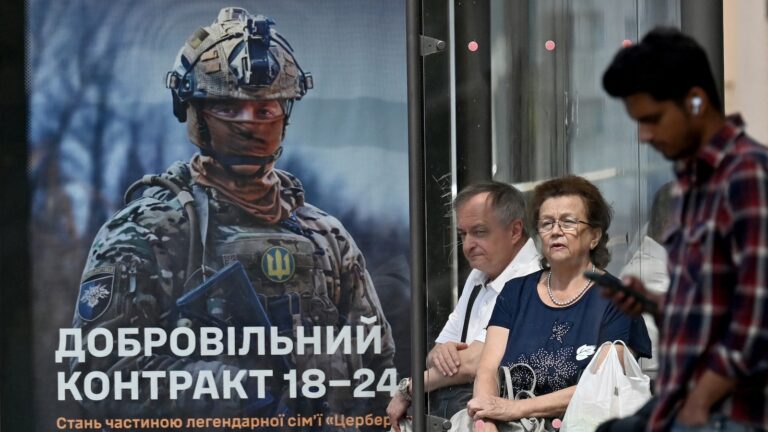 Ukraine-poster-DB-250804_1754299658008_hpMain_16x9.jpg