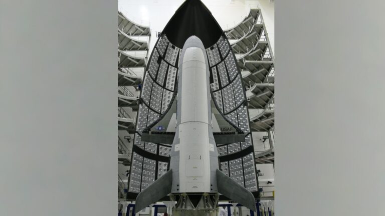 X-37B-ht-gmh-250819_1755633743987_hpMain_16x9.jpg