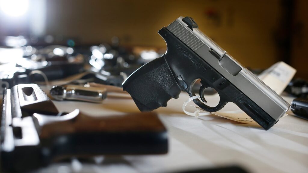 guns-minnesota-gty-jef-250828_1756392532196_hpMain_16x9.jpg
