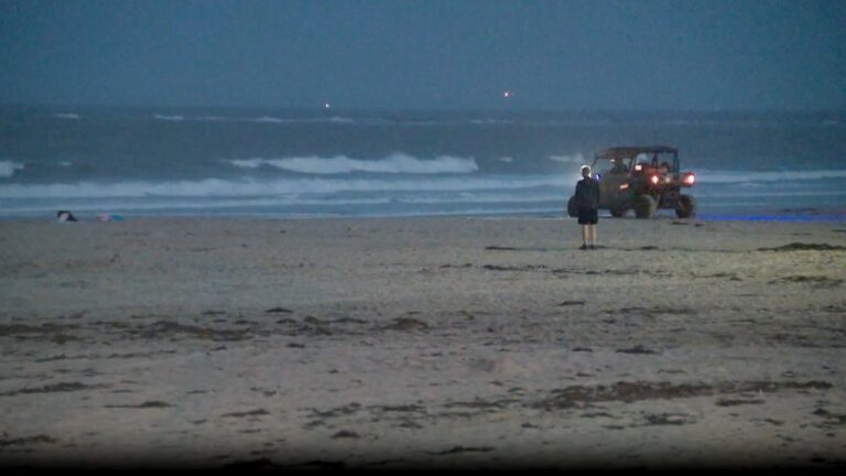 hampton-beach-wmur-jef-250825_1756131249158_hpMain_16x9.jpg