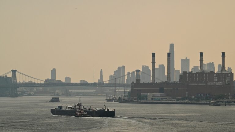 hazy-nyc-skyline_1754567947148_hpMain_16x9.jpg