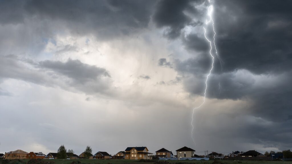 heavy-rain-gty-bh-250803_1754225320989_hpMain_16x9.jpg