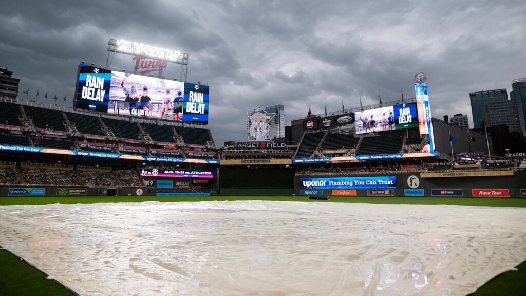 minnesota-twins-rain-delay-gty-jt-250816_1755356308491_hpMain_16x9.jpg