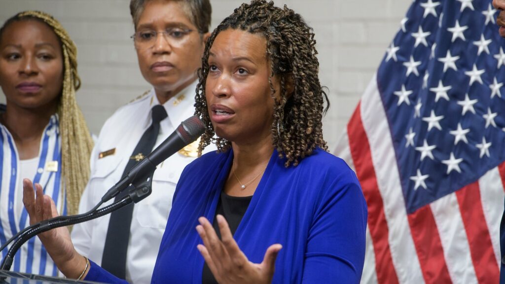 muriel-bowser-20250825-ap-jh_1756064792801_hpMain_16x9.jpg
