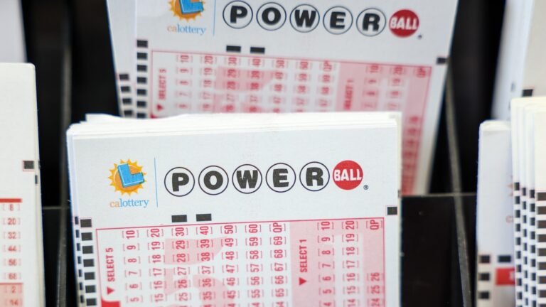 powerball-1-gty-gmh-250818_1755531726927_hpMain_16x9.jpg