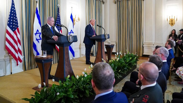 donald-trump-17-epa-gmh-250929_1759171297255_hpMain_16x9.jpg