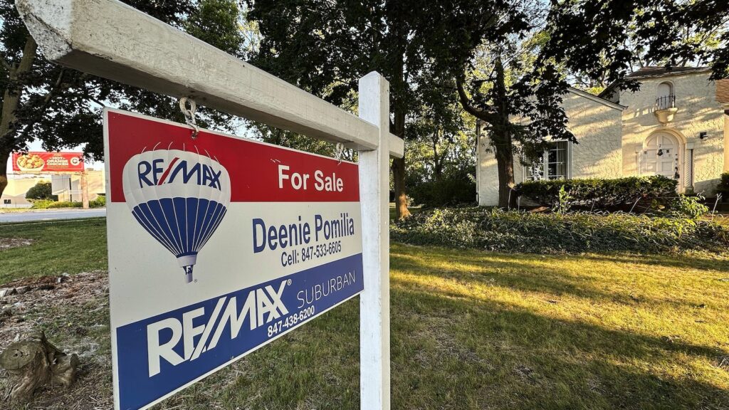 home-for-sale-ap-jef-250912_1757701594287_hpMain_16x9.jpg