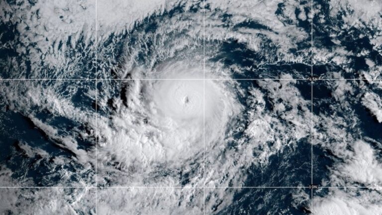 hurricane-kiko_1757154685469_hpMain_16x9.jpg