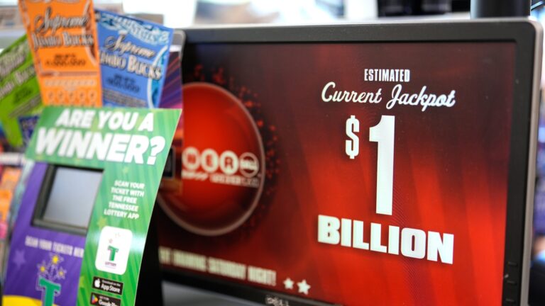 powerball-jackpot-sign-ap-jt-250829_1756505860337_hpMain_16x9.jpg