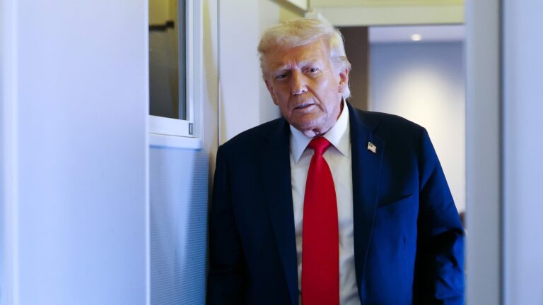 trump-03-gty-jef-250919_1758290022077_hpMain_16x9.jpg