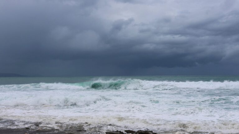 Hurricane-Melissa-DB-251026_1761471674601_hpMain_16x9.jpg