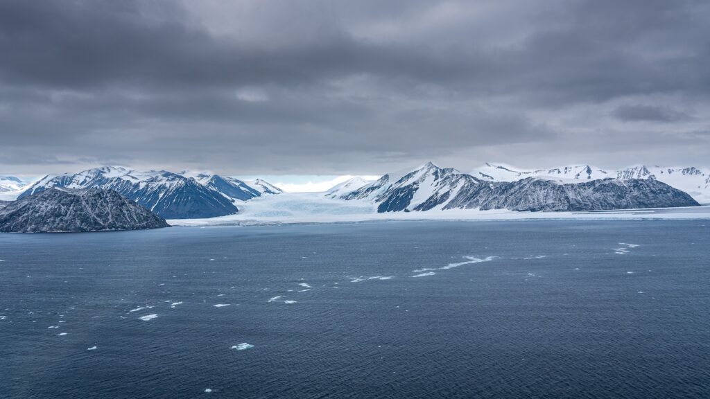 antarctica-2-gty-er-251010_1760122914469_hpMain_16x9.jpg