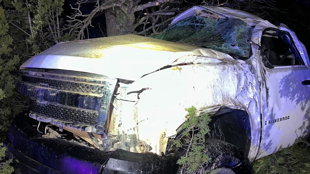 az-crash-1-ht-gmh-251001_1759323387769_hpMain_16x9.jpg