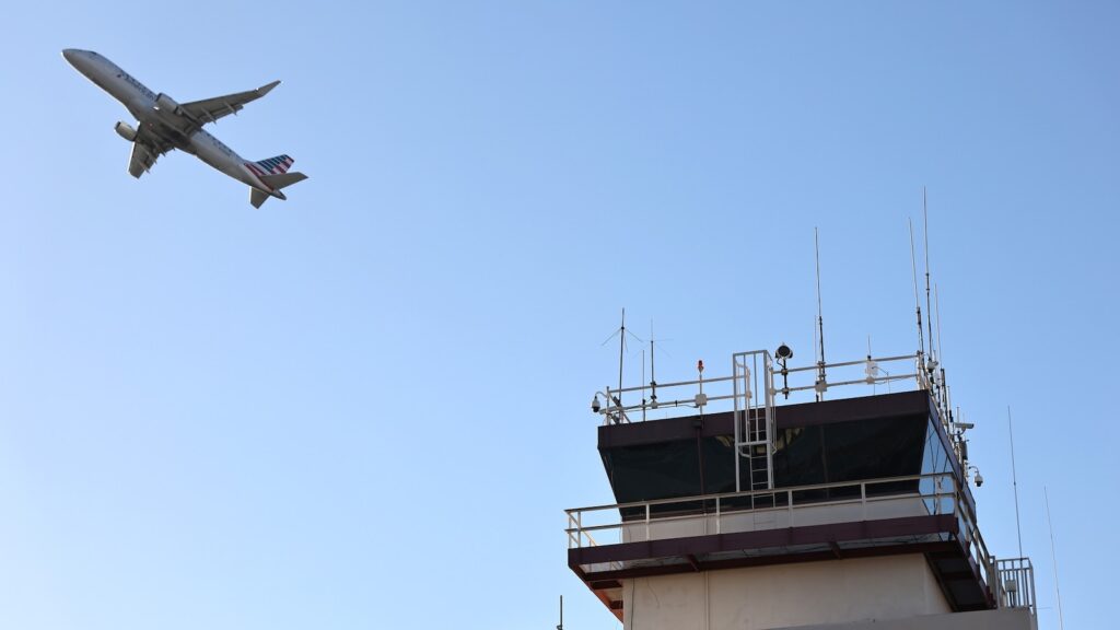 burbank-airport-gty-jt-251007_1759855959710_hpMain_16x9.jpg