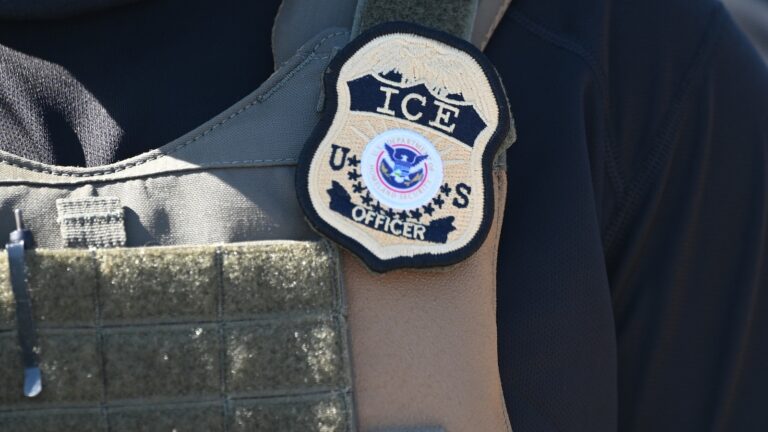 ice-gty-er-251002_1759440278651_hpMain_3_16x9.jpg